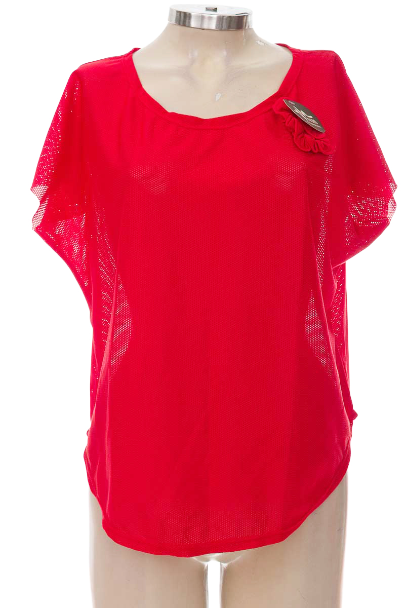 Ropa Deportiva / Salida de Baño color Rojo - Yazo