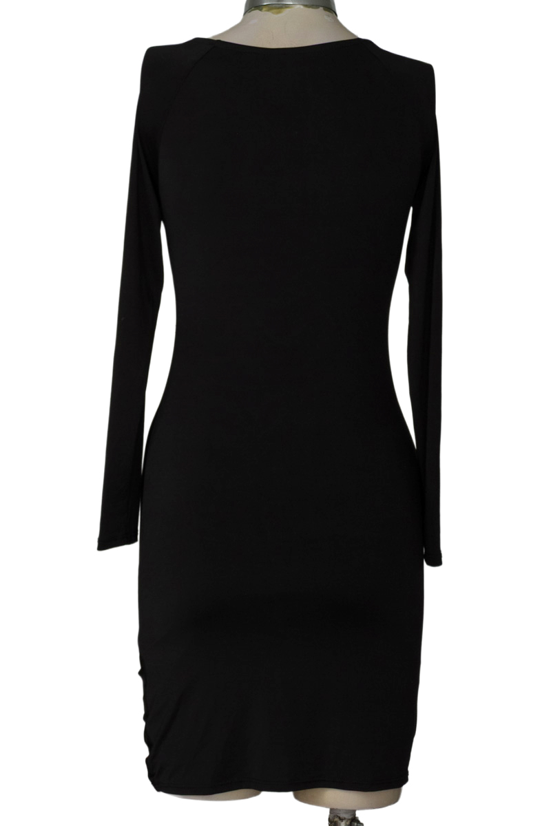 Vestido / Enterizo color Negro - Closeando