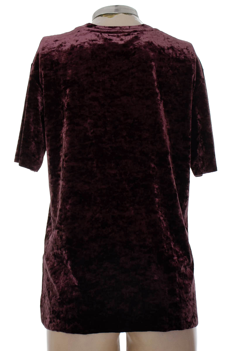 Top / Camiseta color Morado - Bershka