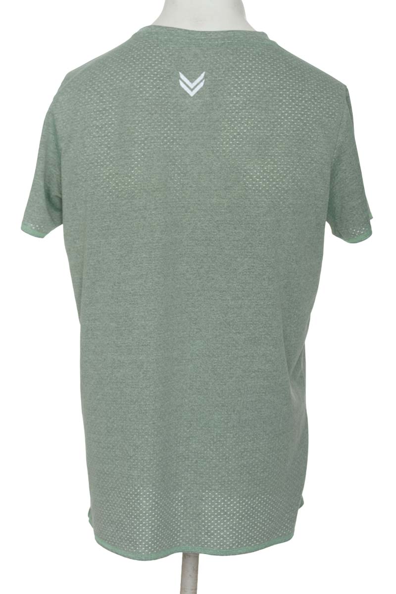 Ropa Deportiva color Verde - Closeando