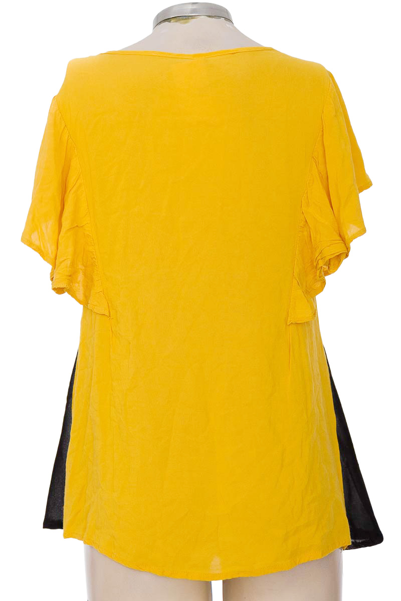 Blusa color Mostaza - Closeando