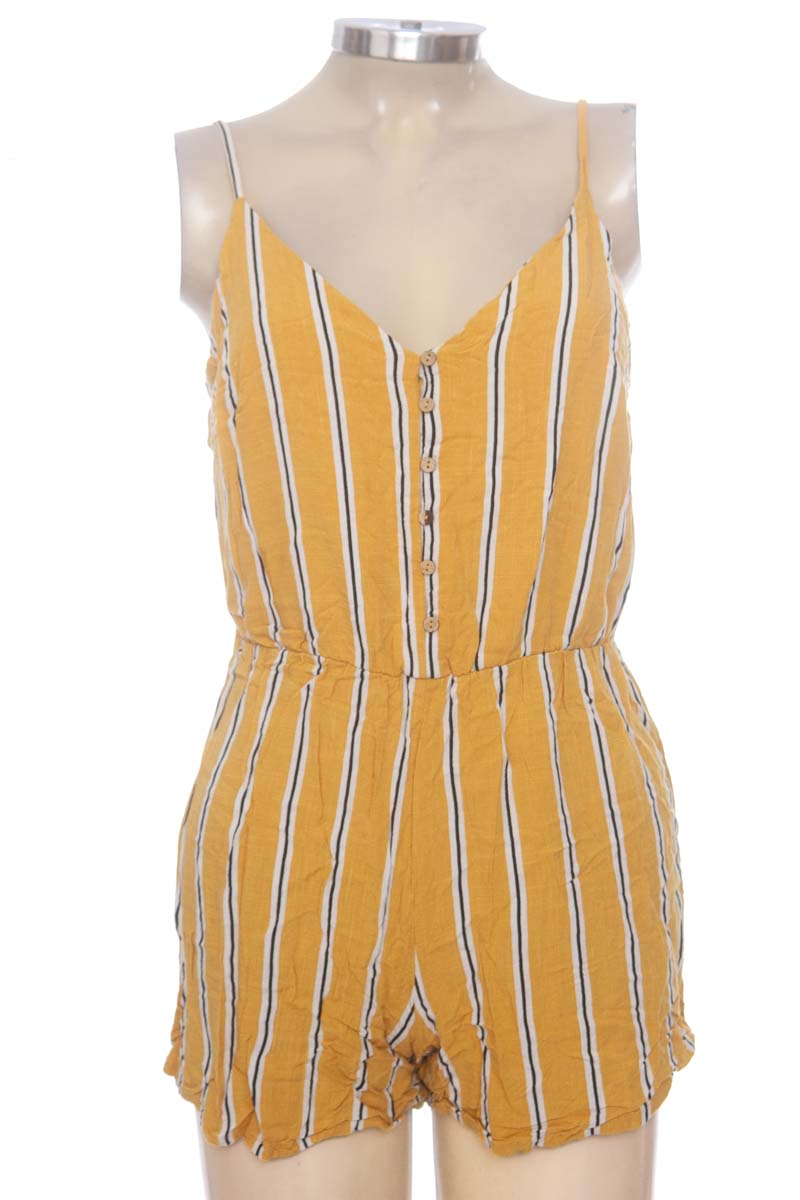 Vestido / Enterizo color Mostaza - Stradivarius