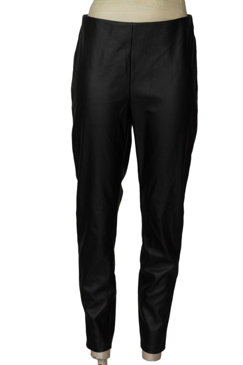 Pantalones color Negro - MNG