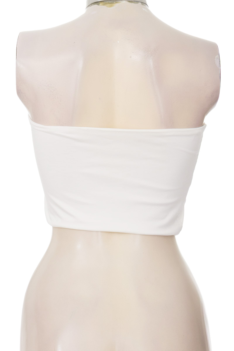 Top / Camiseta color Blanco - Closeando