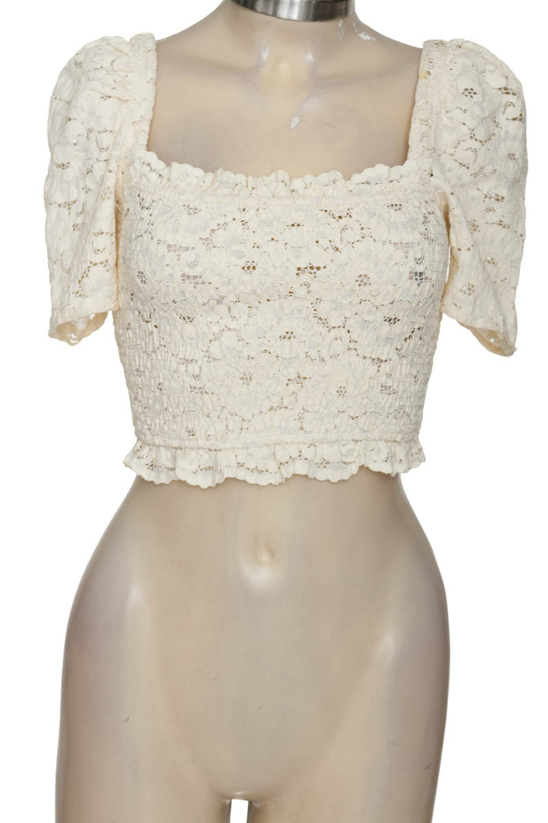 Top / Camiseta color Blanco - Zara
