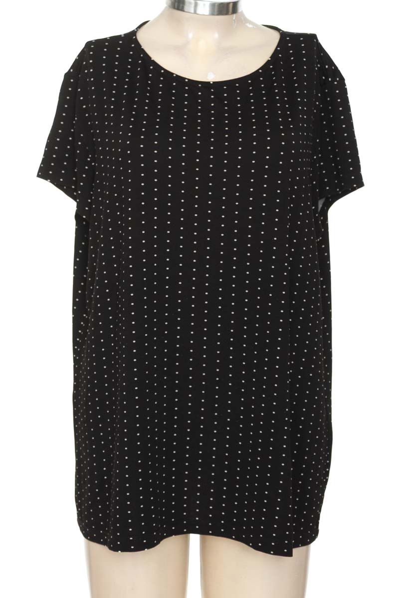 Top / Camiseta color Negro - PATPRIMO