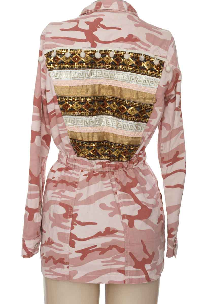 Chaqueta / Abrigo color Rosado - Scarlett