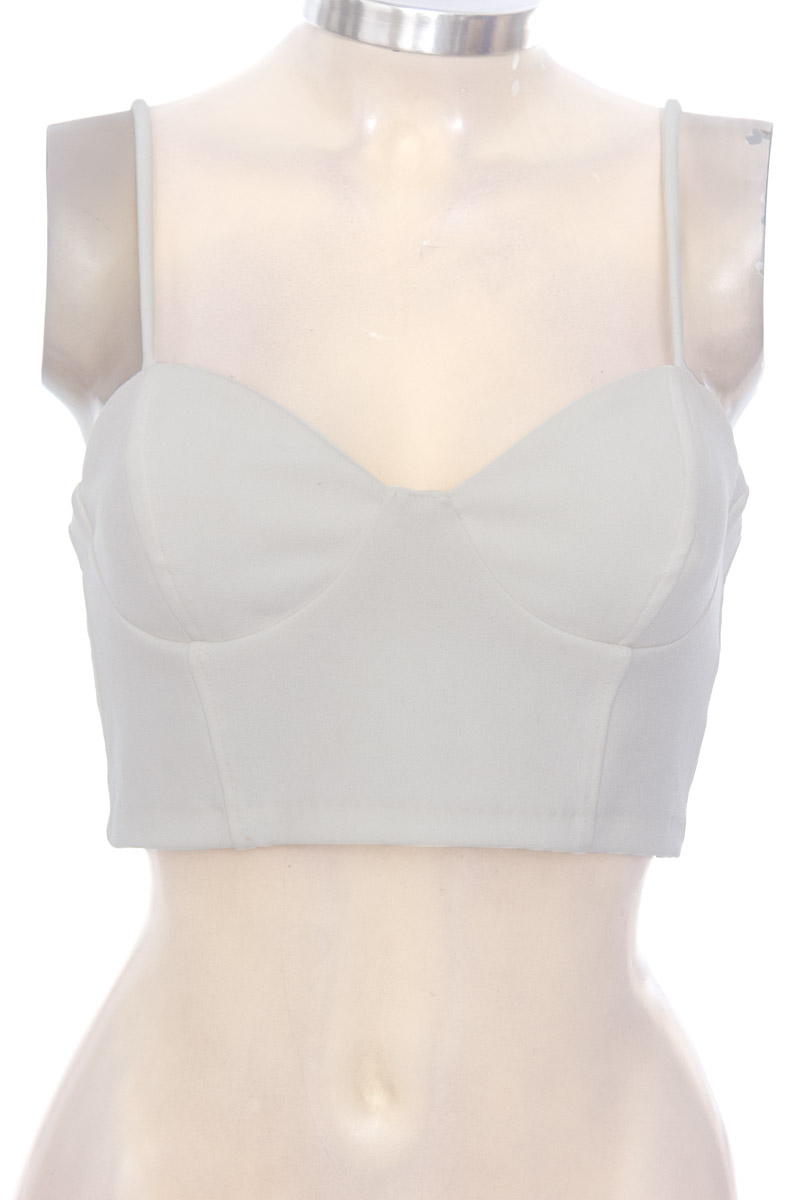 Top / Camiseta color Negro - Zara