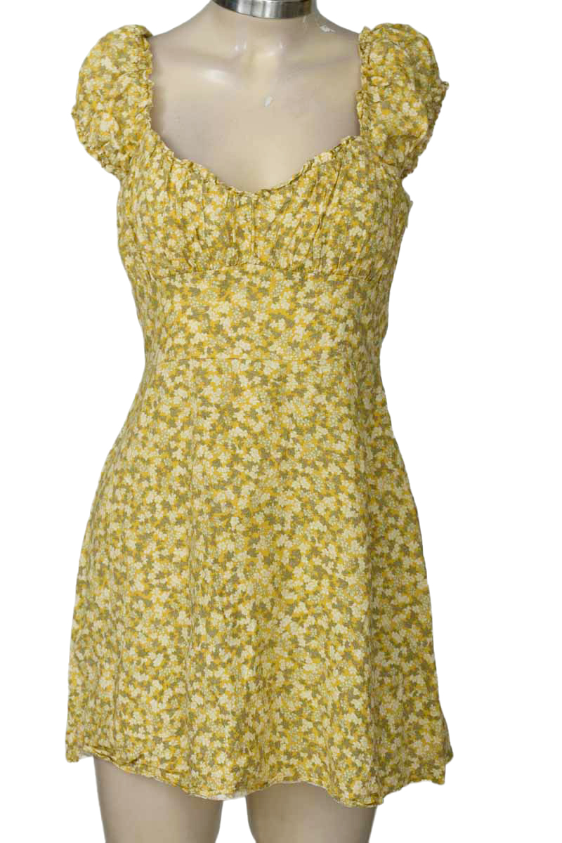 Vestido / Enterizo color Amarillo - Zara