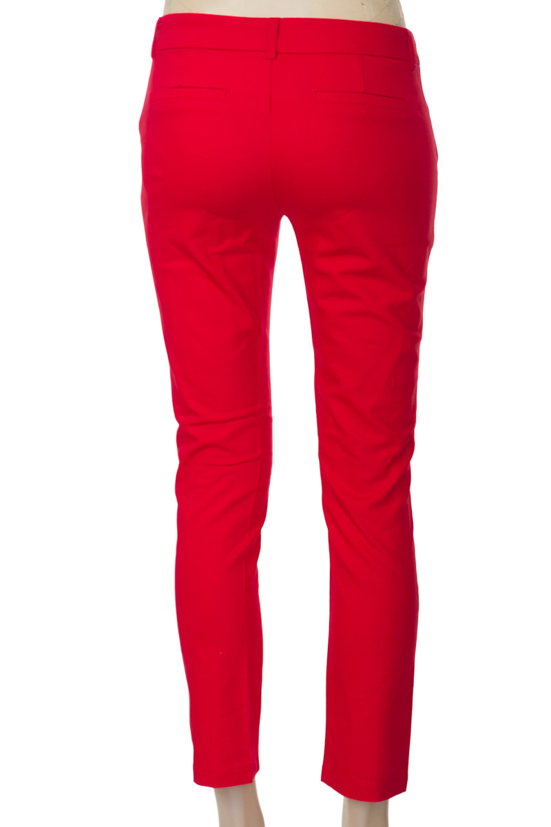 Pantalones color Rojo - Closeando