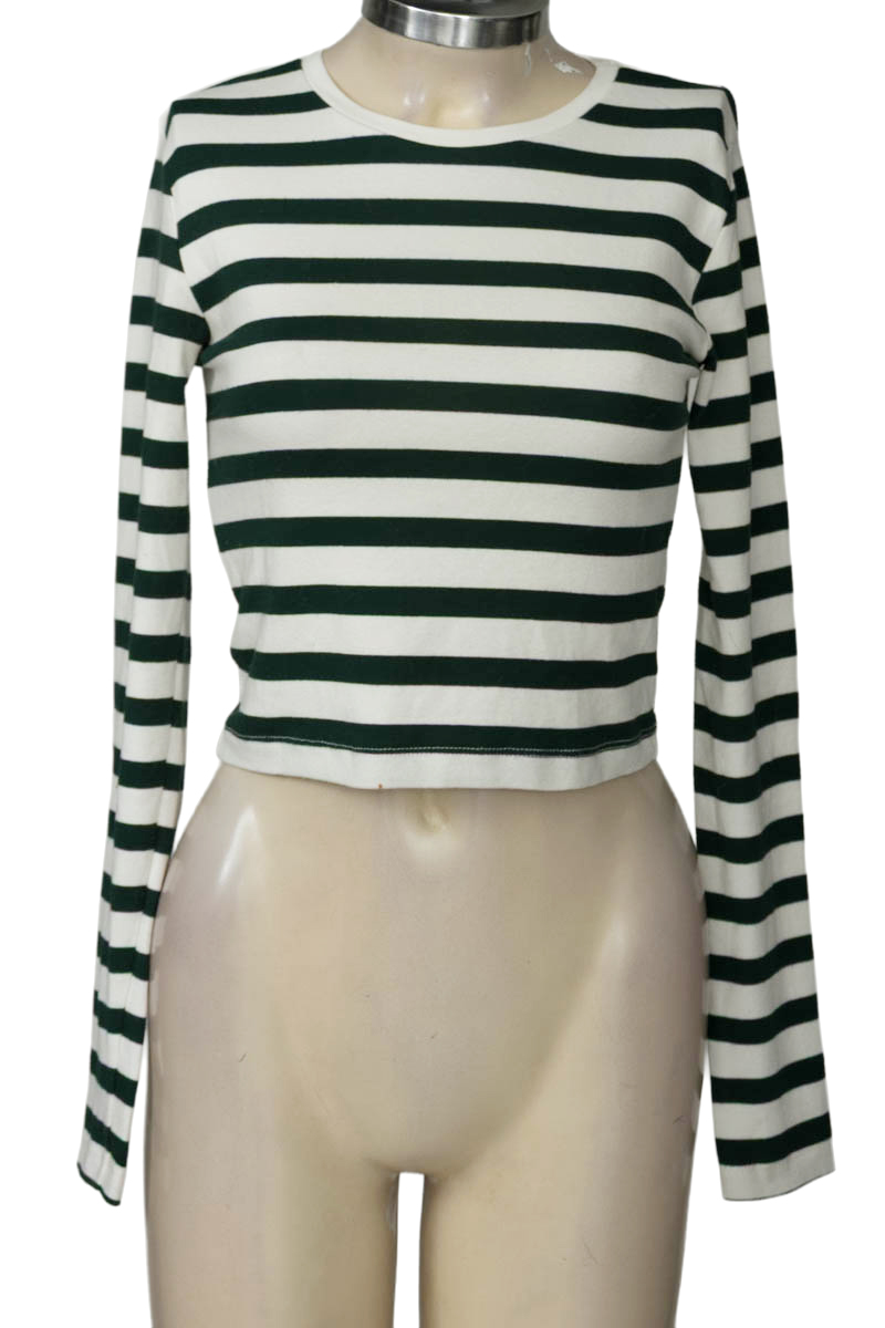 Top / Camiseta color Verde - Stradivarius