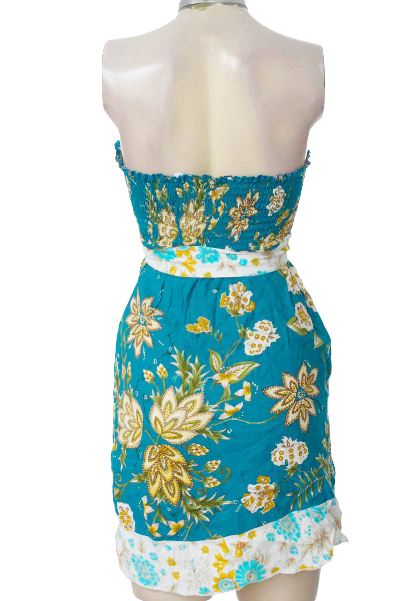 Vestido / Enterizo color Azul - Closeando