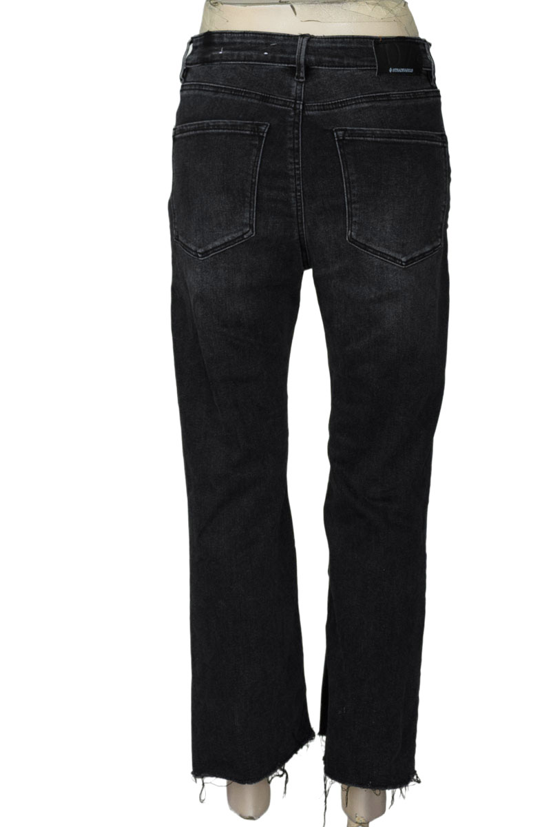 Pantalones color Negro - Closeando