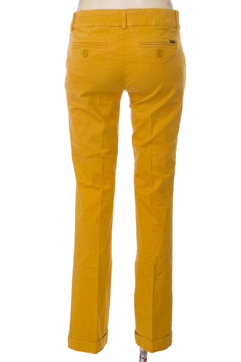Pantalones color Mostaza - Esprit
