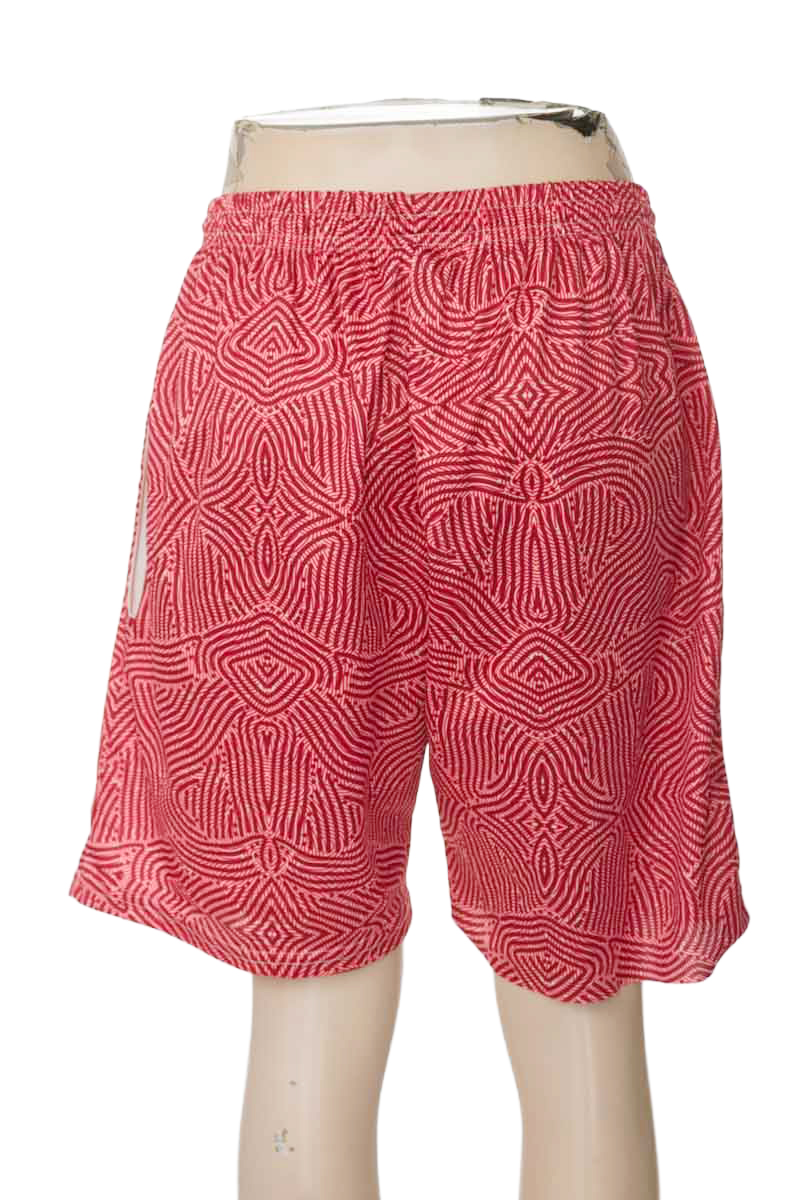 Bermuda - Pantaloneta color Rojo - Closeando