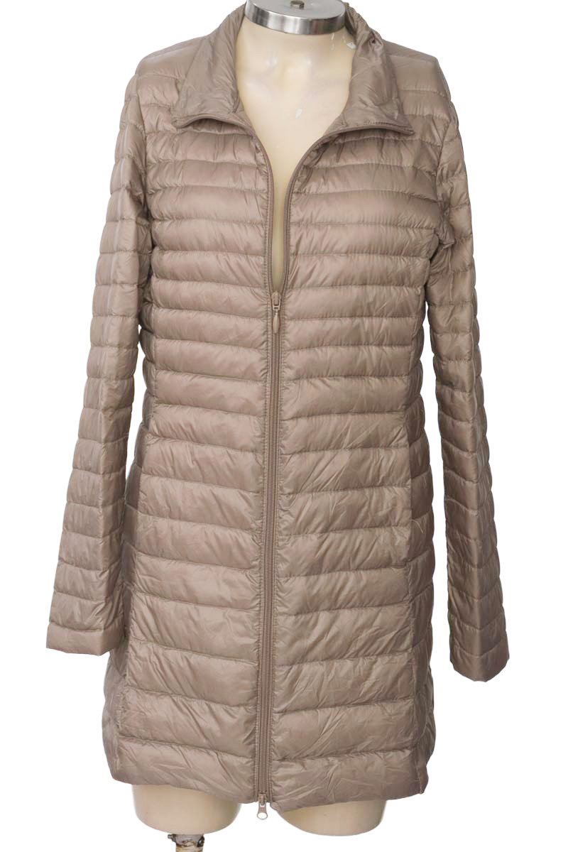 Chaqueta / Abrigo color Beige - Closeando