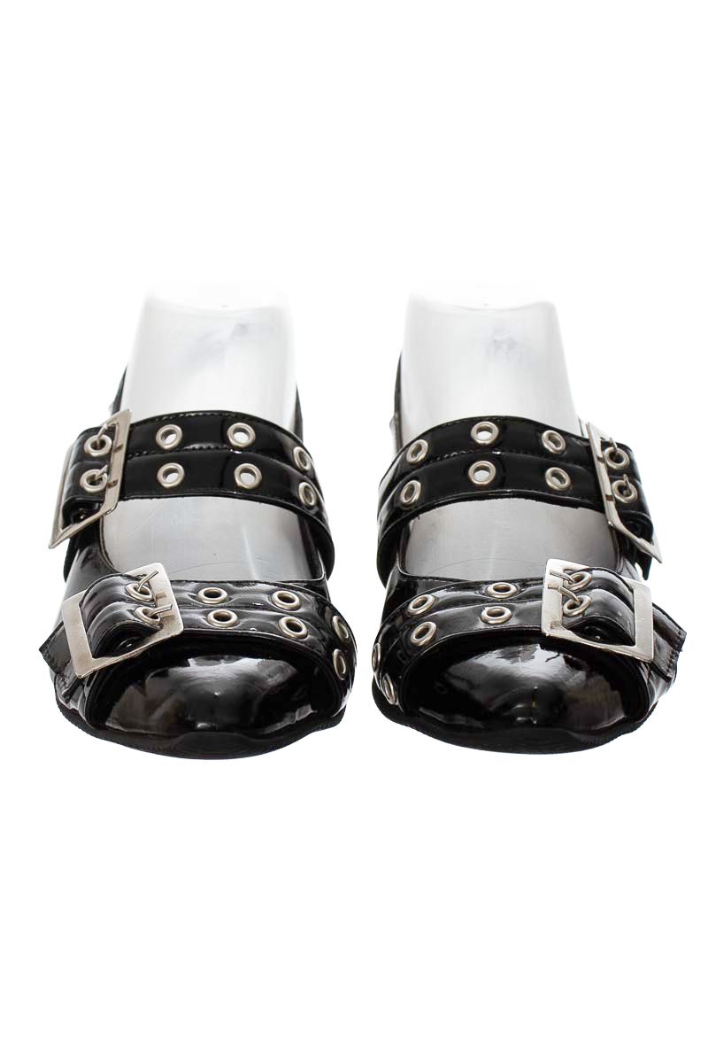 Zapatos color Negro - Closeando