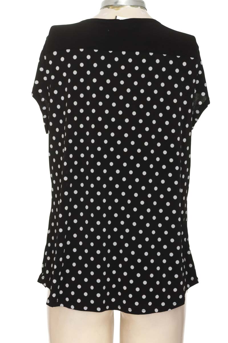 Blusa color Negro - Diana Belle