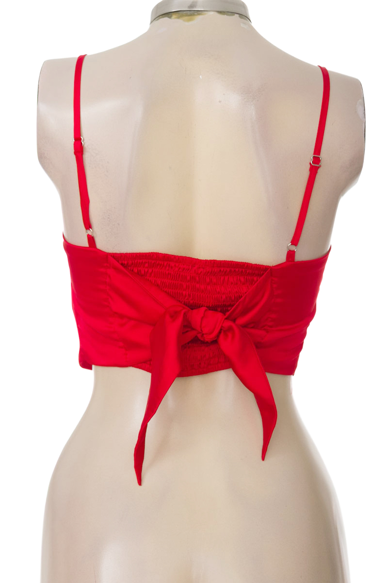 Top / Camiseta color Rojo - Stradivarius