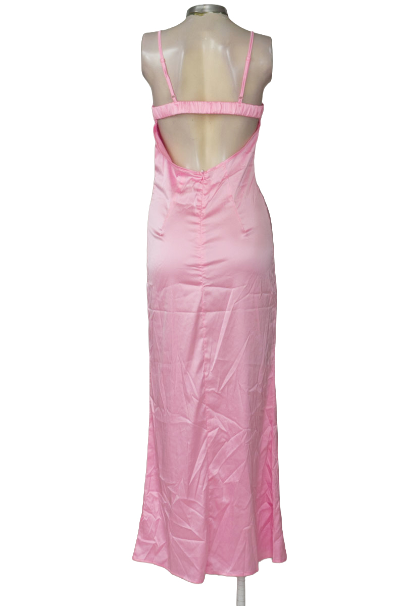 Vestido / Enterizo color Rosado - Closeando