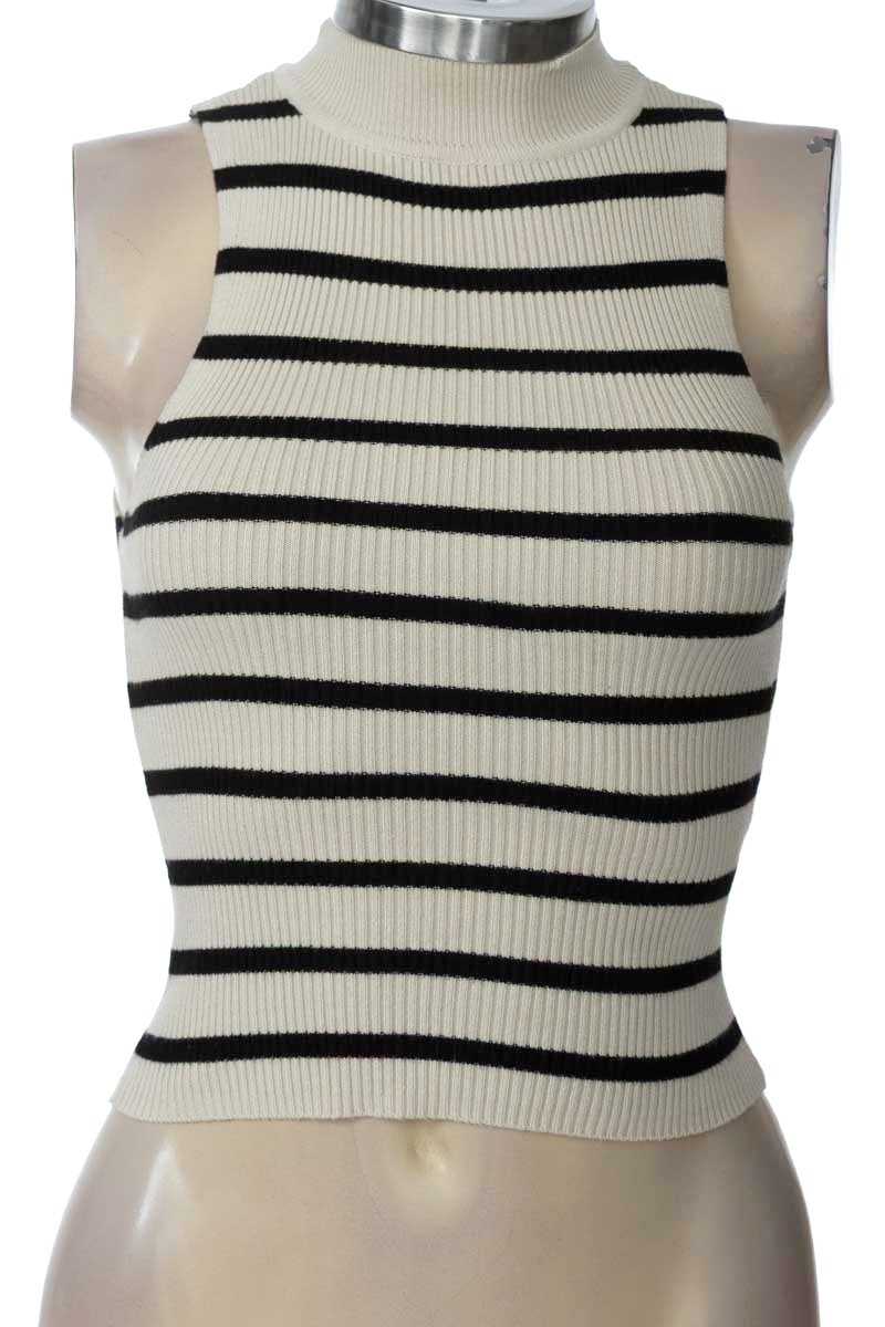 Top / Camiseta color Beige - Stradivarius