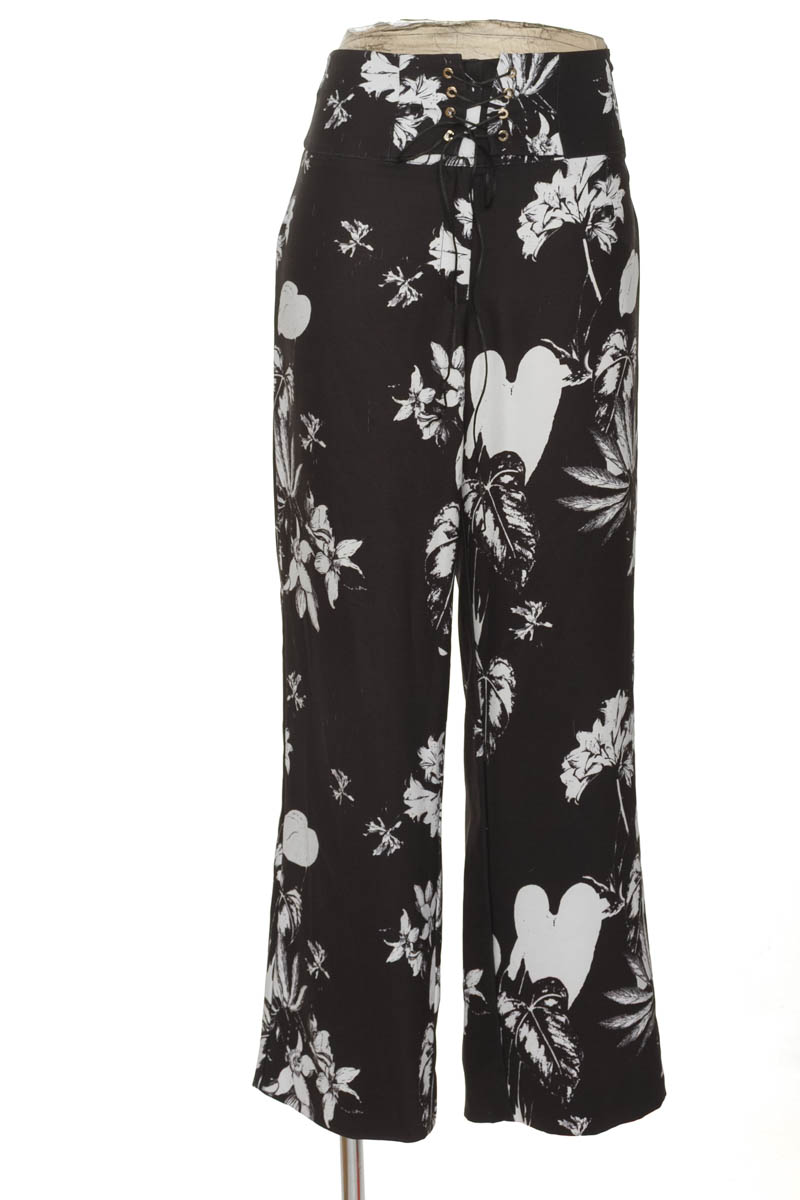 Pantalones color Negro - Kritterium