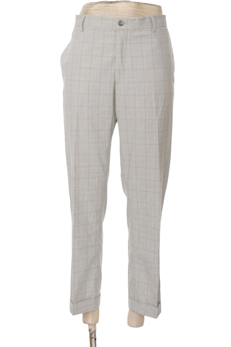 Pantalón color Gris - Zara