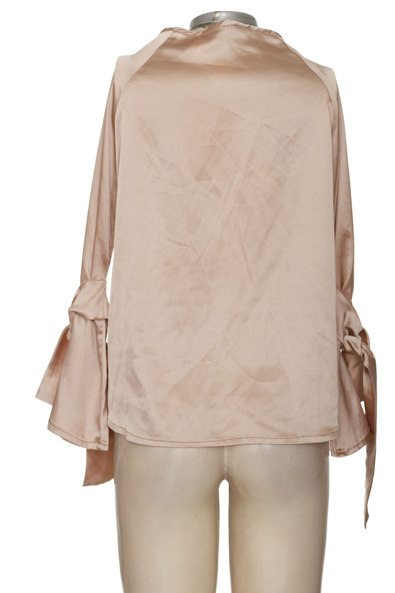 Blusa color Dorado - Closeando