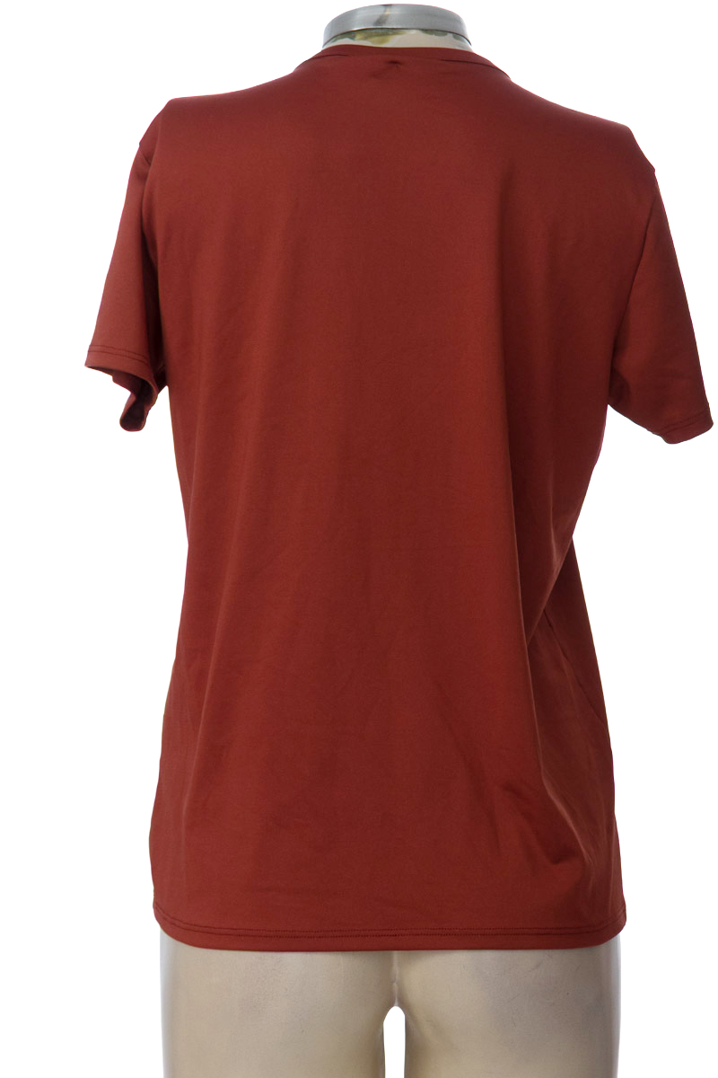 Top / Camiseta color Café - Pacifika