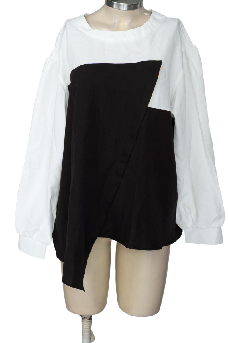 Blusa color Negro - Closeando
