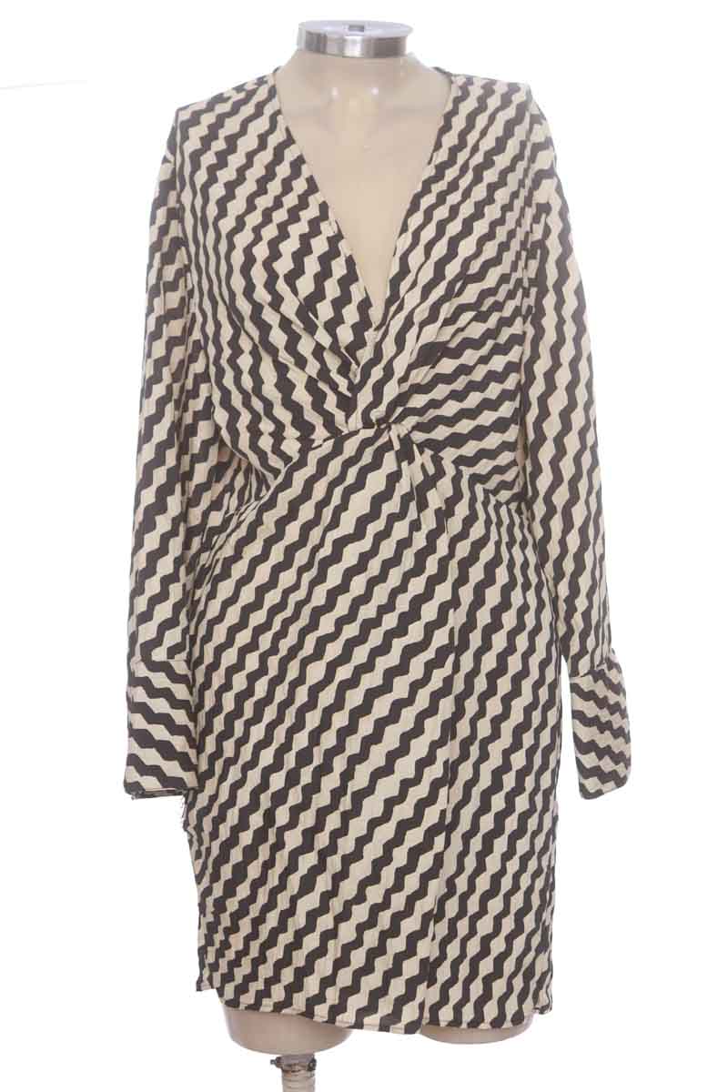 Vestido / Enterizo color Beige - H&M