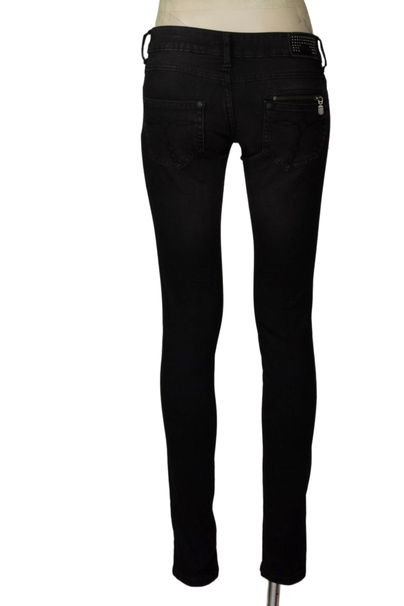 Pantalones color Negro - MNG