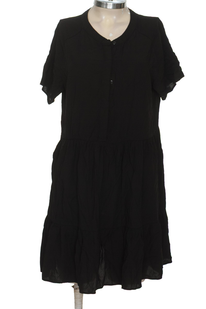 Vestido / Enterizo color Negro - Basement