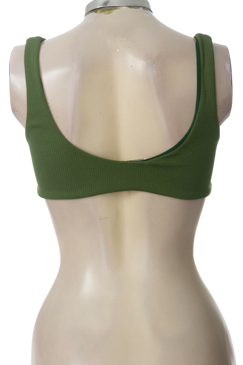 Top / Camiseta color Verde - Closeando