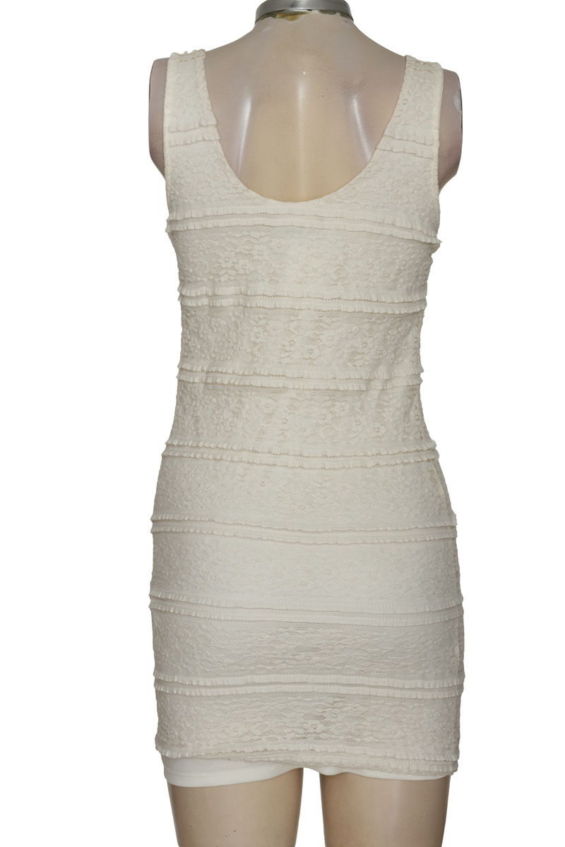 Vestido / Enterizo color Beige - XXI