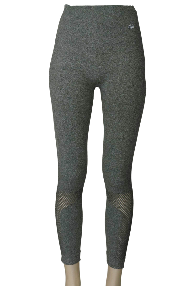 Ropa Deportiva / Salida de Baño color Gris - Closeando
