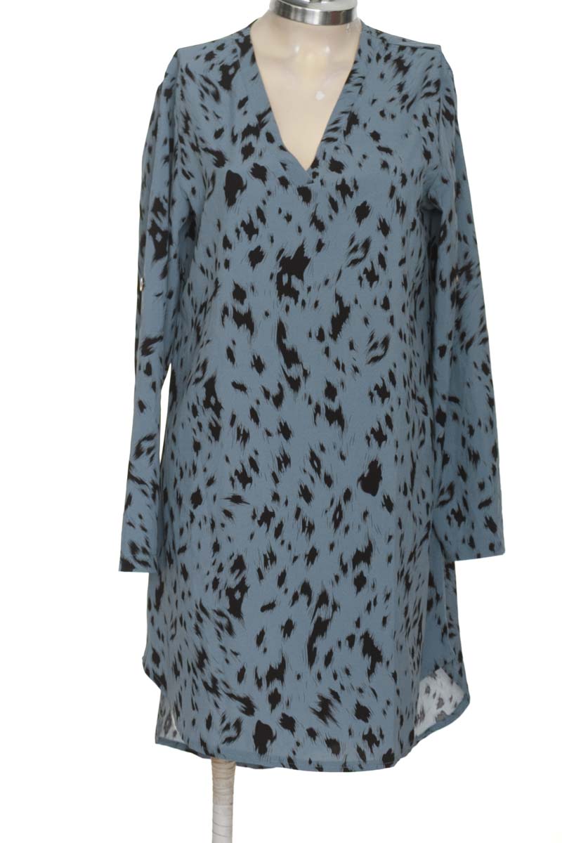 Vestido / Enterizo color Azul - Closeando