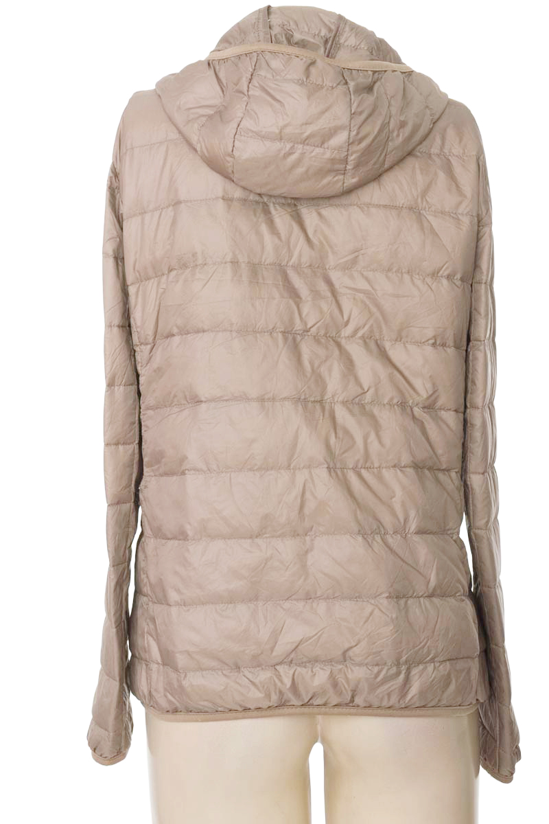 Chaqueta / Abrigo color Beige - Closeando