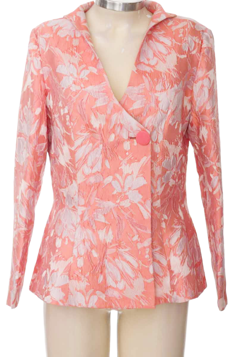 Chaqueta / Abrigo color Rosado - Closeando