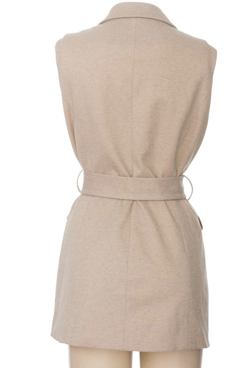 Chaqueta / Abrigo color Beige - Studio F