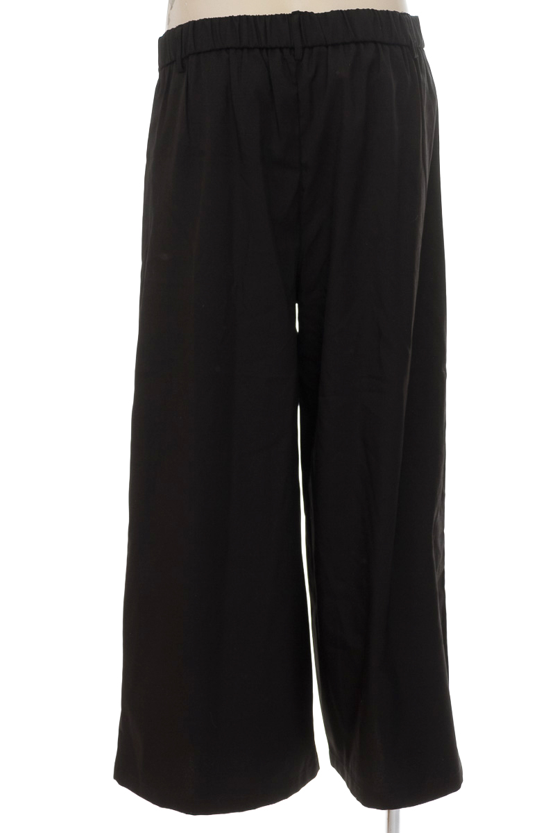 Pantalones color Negro - Closeando