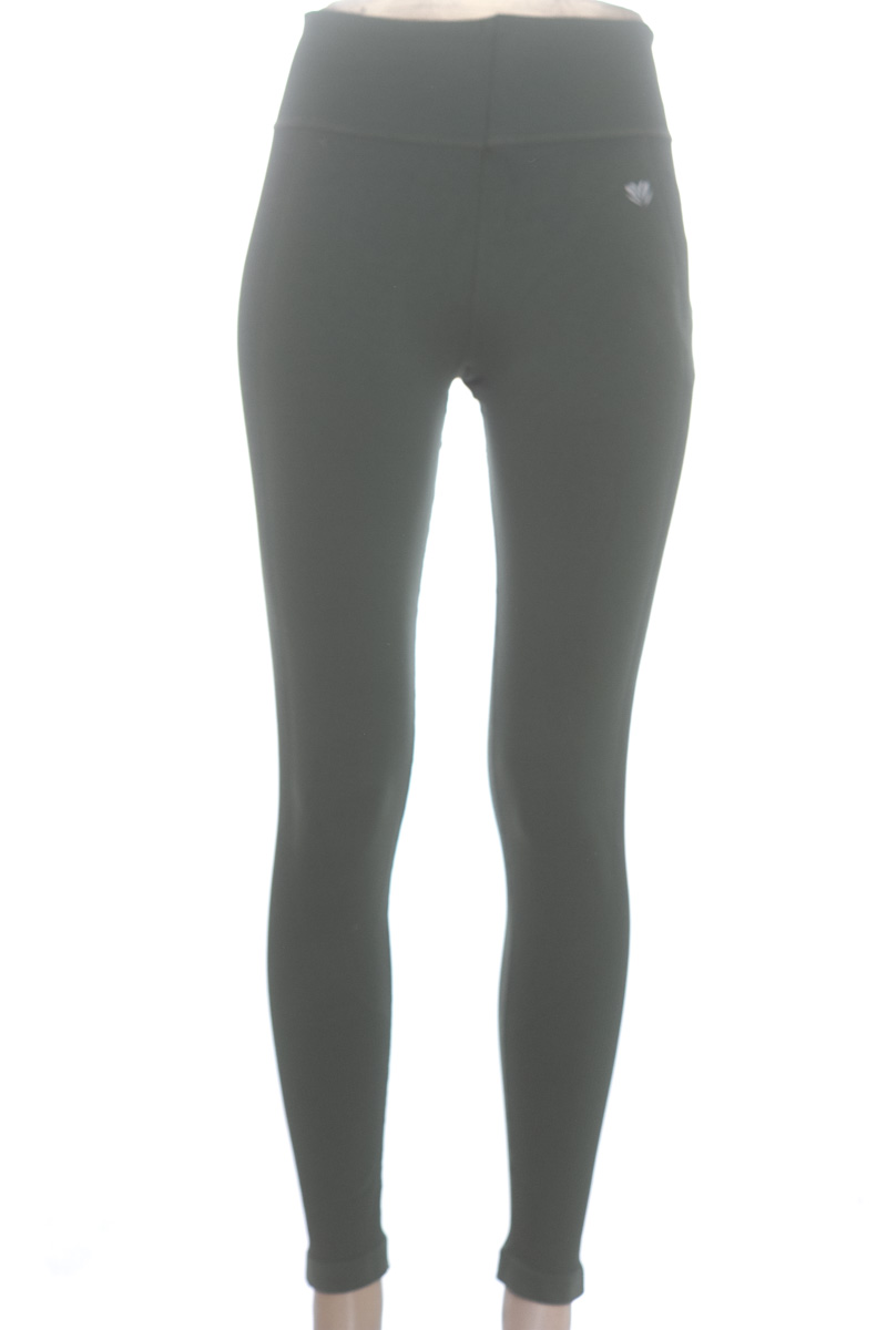 Ropa Deportiva / Salida de Baño color Verde - Forever 21