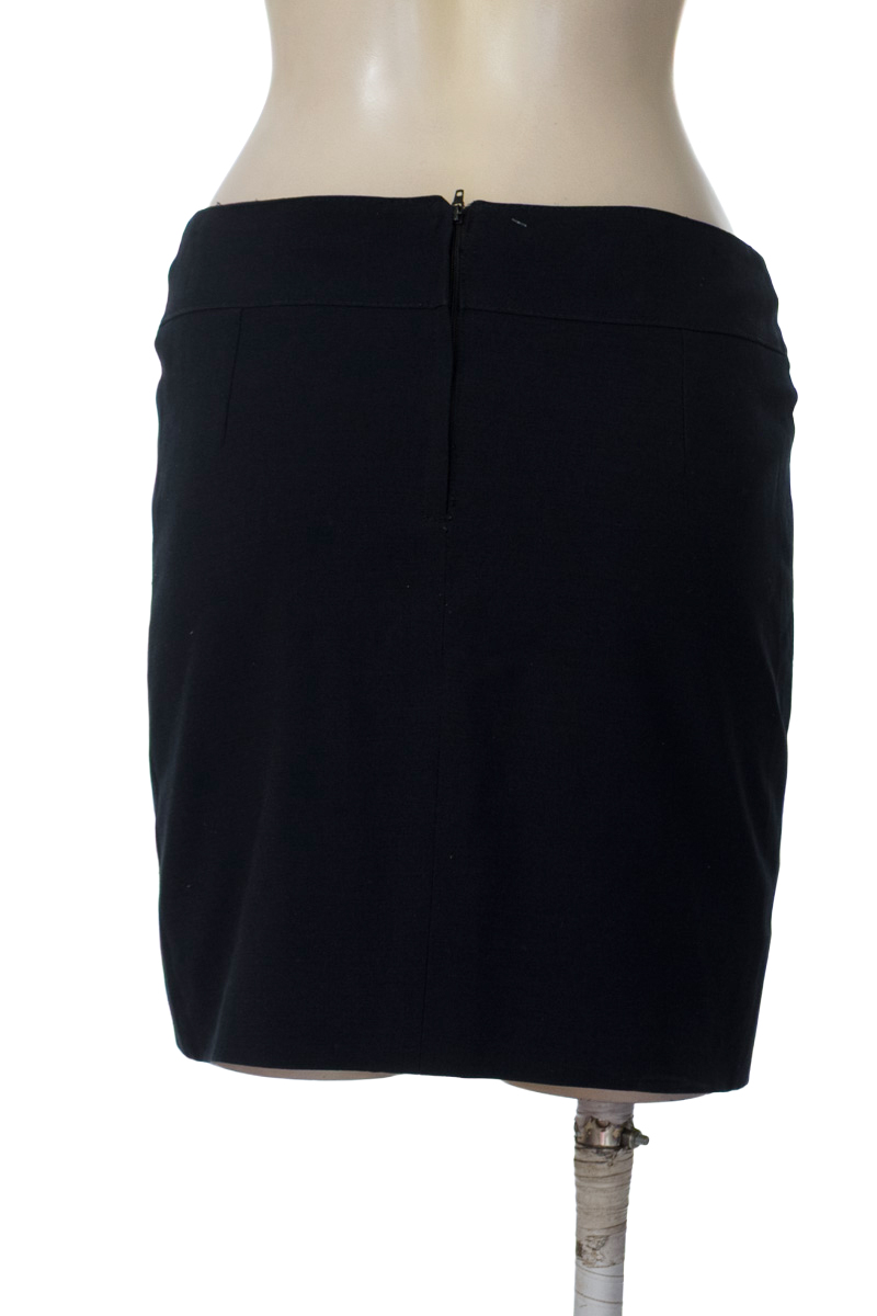 Falda color Azul - Closeando