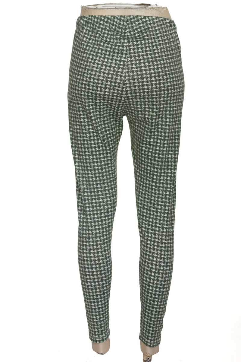 Pantalones color Verde - Closeando