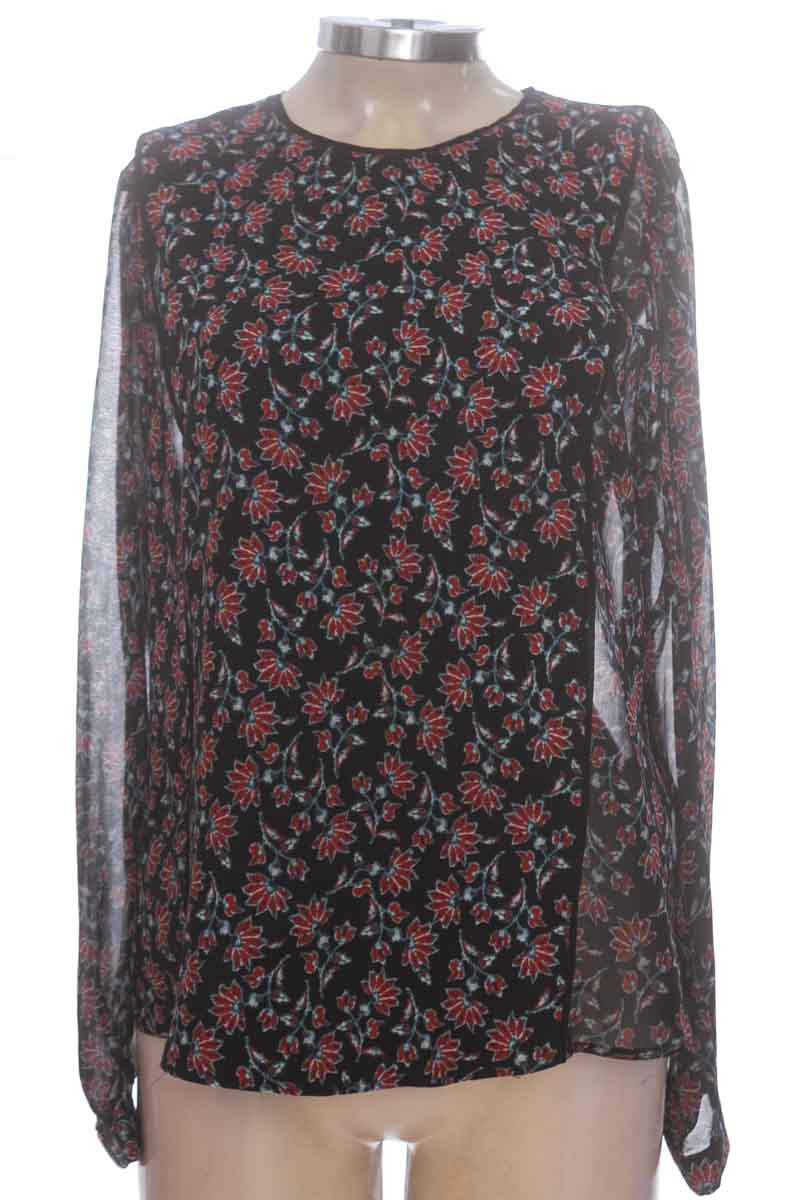 Blusa color Negro - Closeando