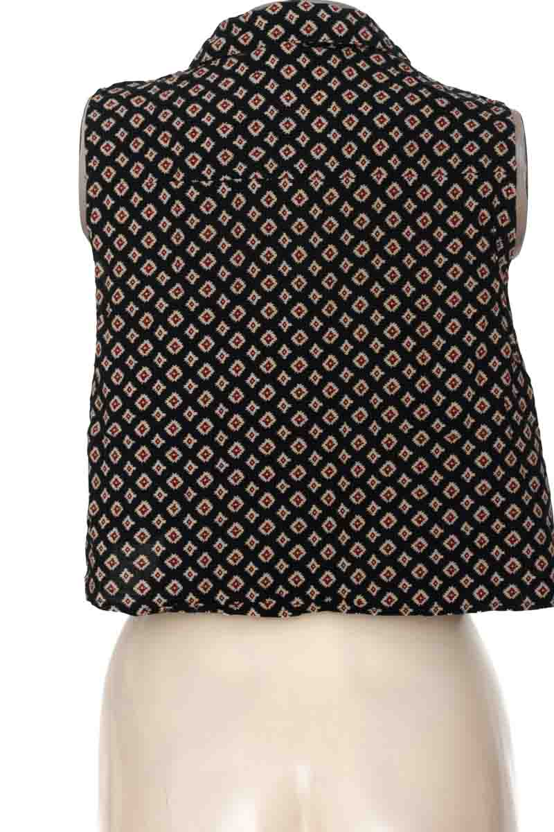 Top / Camiseta color Negro - Believe