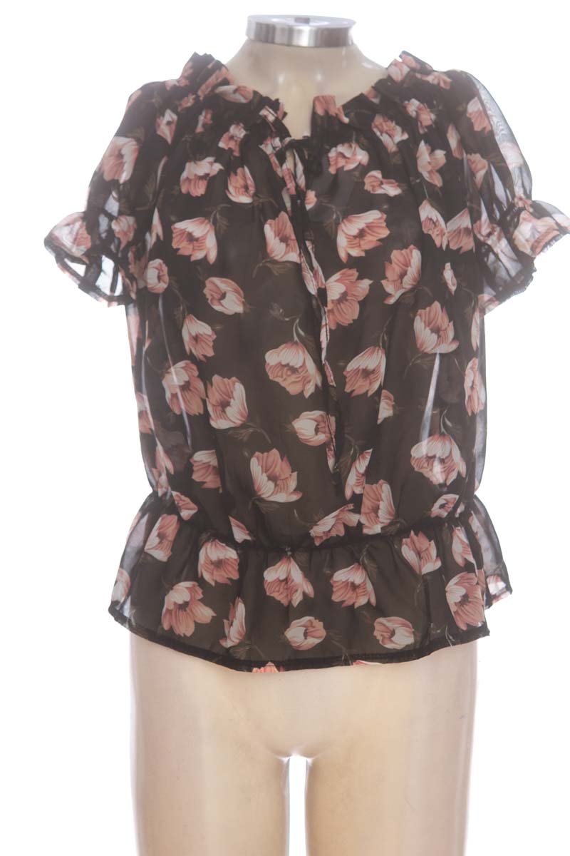 Blusa color Negro - Closeando