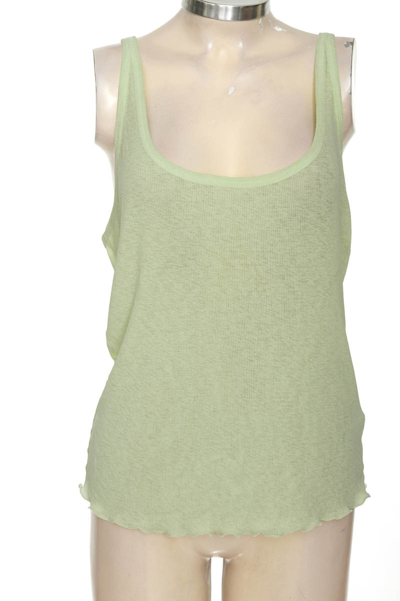 Top / Camiseta color Verde - Divided by H&M