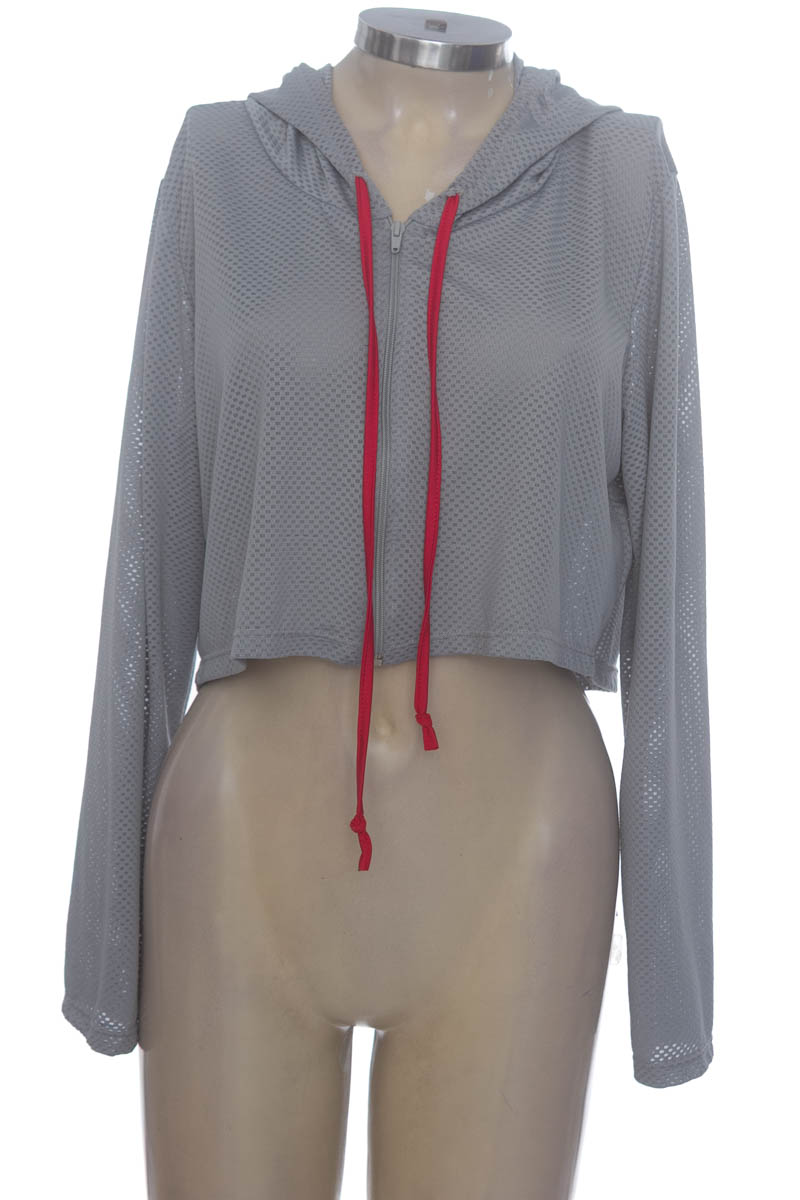 Ropa Deportiva / Salida de Baño color Gris - MP Marketing Personal