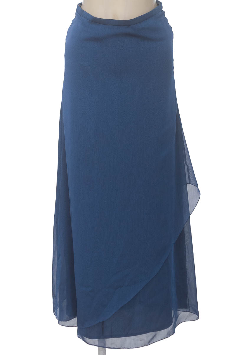 Falda color Azul - Closeando